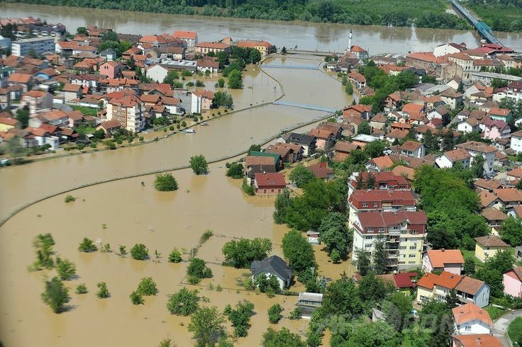 Waspada Cuaca Ekstrem Februari 2021, Berikut 9 Tips Persiapan Menghadapi Bencana Banjir