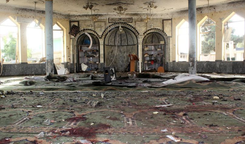 Bom Bunuh Diri Meledak Saat Salat Jumat di Masjid Afghanistan