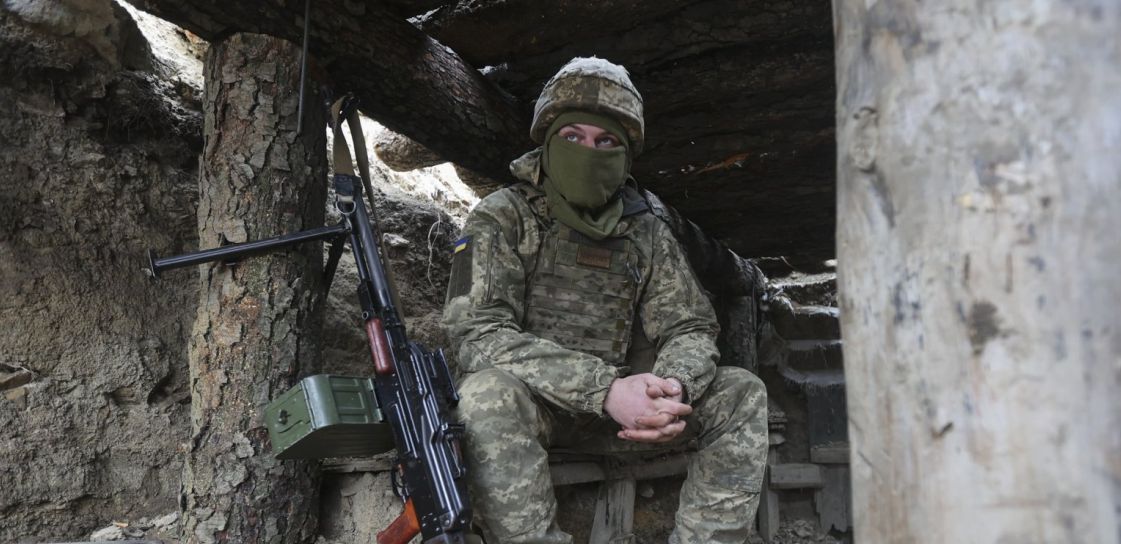 Apakah Benar Rusia Siapkan Ribuan Tentara Untuk Serang Ukraina ?