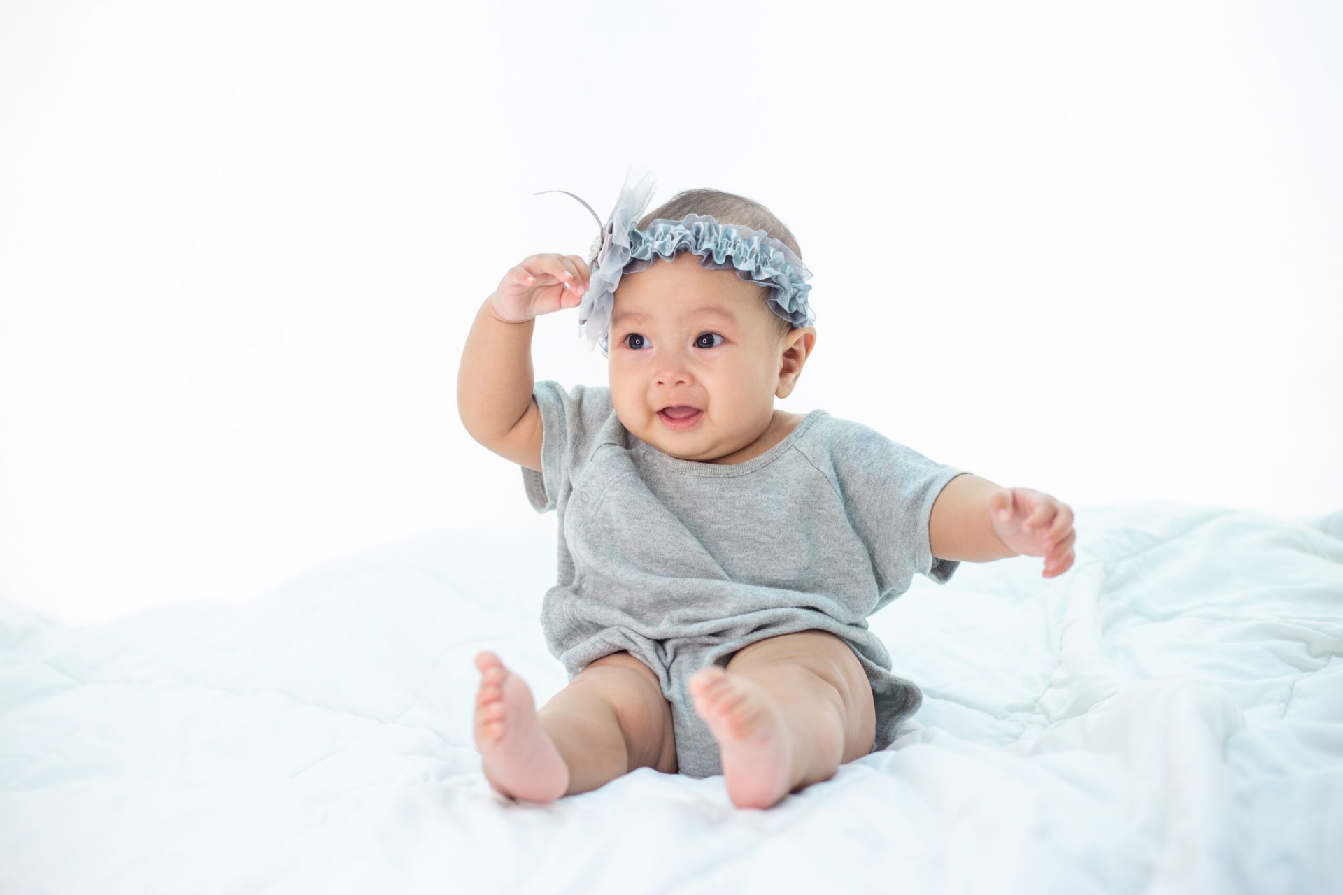 10 Rekomendasi Deterjen Pakaian Bayi Terbaik & Aman !