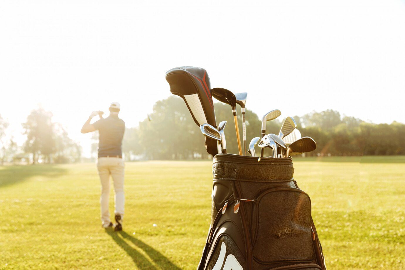 12 Rekomendasi Stick Golf Terbaik untuk Performa!